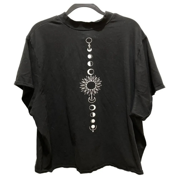 HOT TOPIC Grommet & D-Ring Strap Mock Neck Cutout Girls Crop T-Shirt Size 5X Jr - Picture 4 of 7
